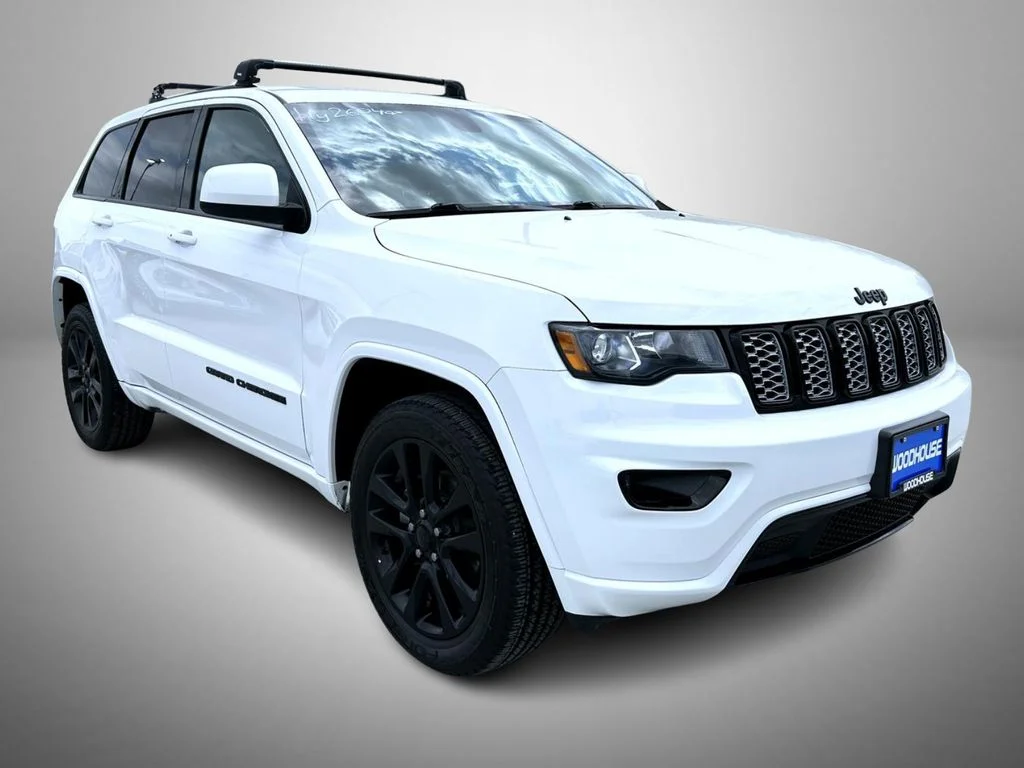 2019 Jeep Grand Cherokee Altitude - Photo 3
