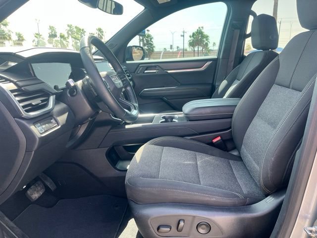 Used 2025 Sterling Metallic GMC Elevation image 20