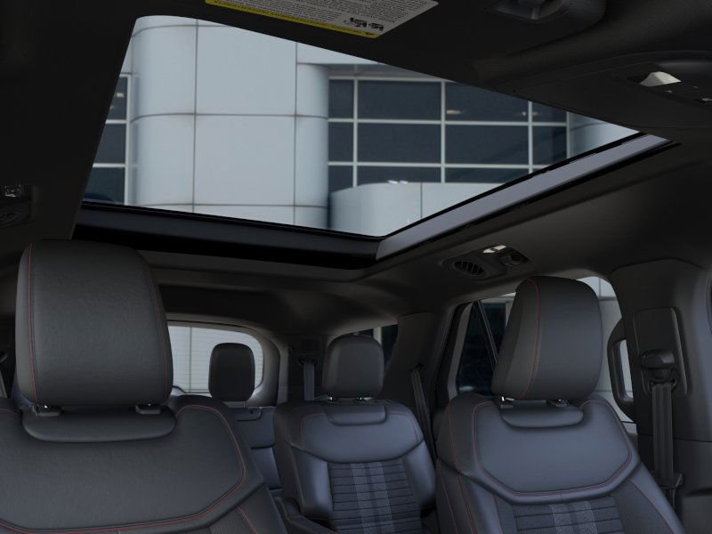 New 2026 Space White Metallic Ford ST-Line image 45