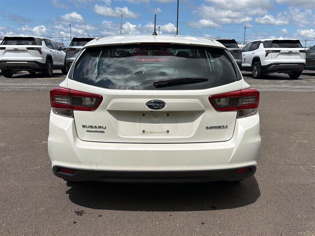 Used 2023 Crystal White Pearl Subaru  image 9
