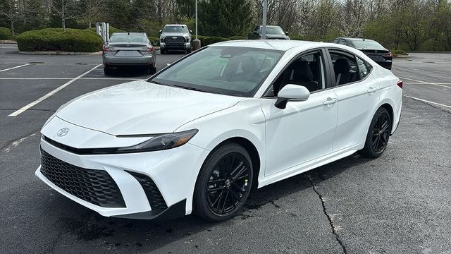 View vehicle photo 2