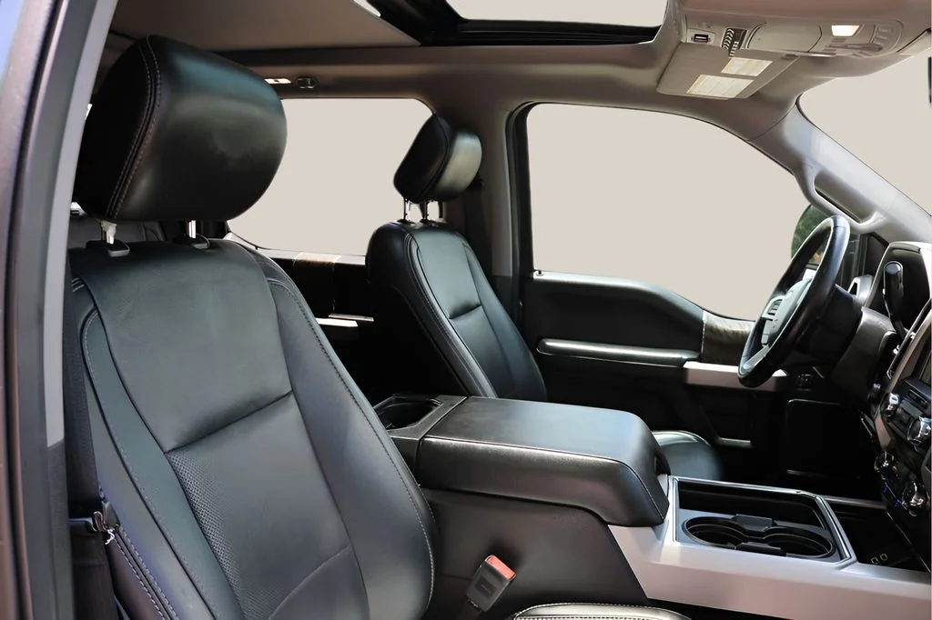 Used 2019 Gray Ford Lariat image 23