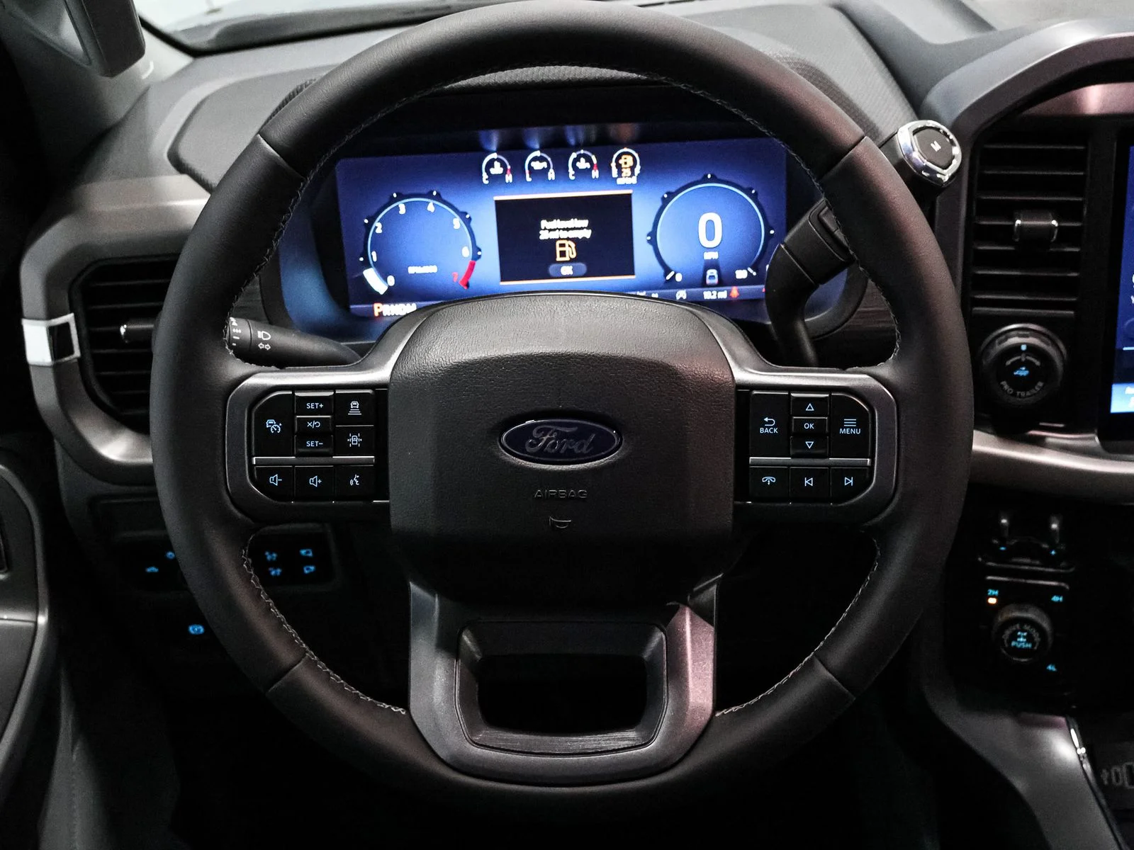 New 2026 Carbonized Gray Metallic Ford XLT image 33