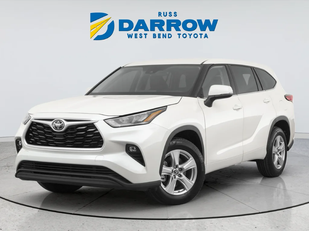 Used 2020 White Toyota XLE image 2