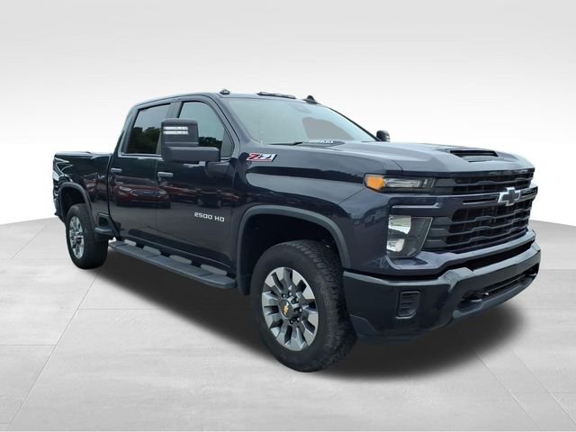 Used 2024 Gray Chevrolet Custom image 14
