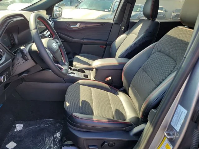 2024 Ford Escape ST-Line - Photo 17