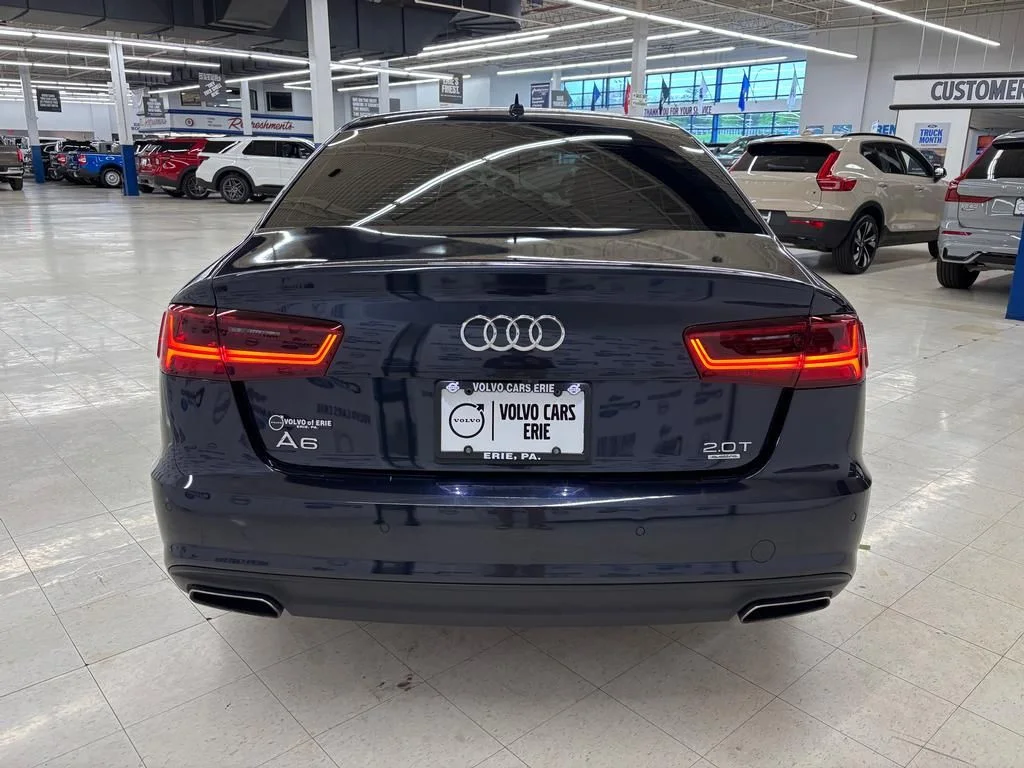 Used 2018 Moonlight Blue Metallic Audi 2.0T image 7