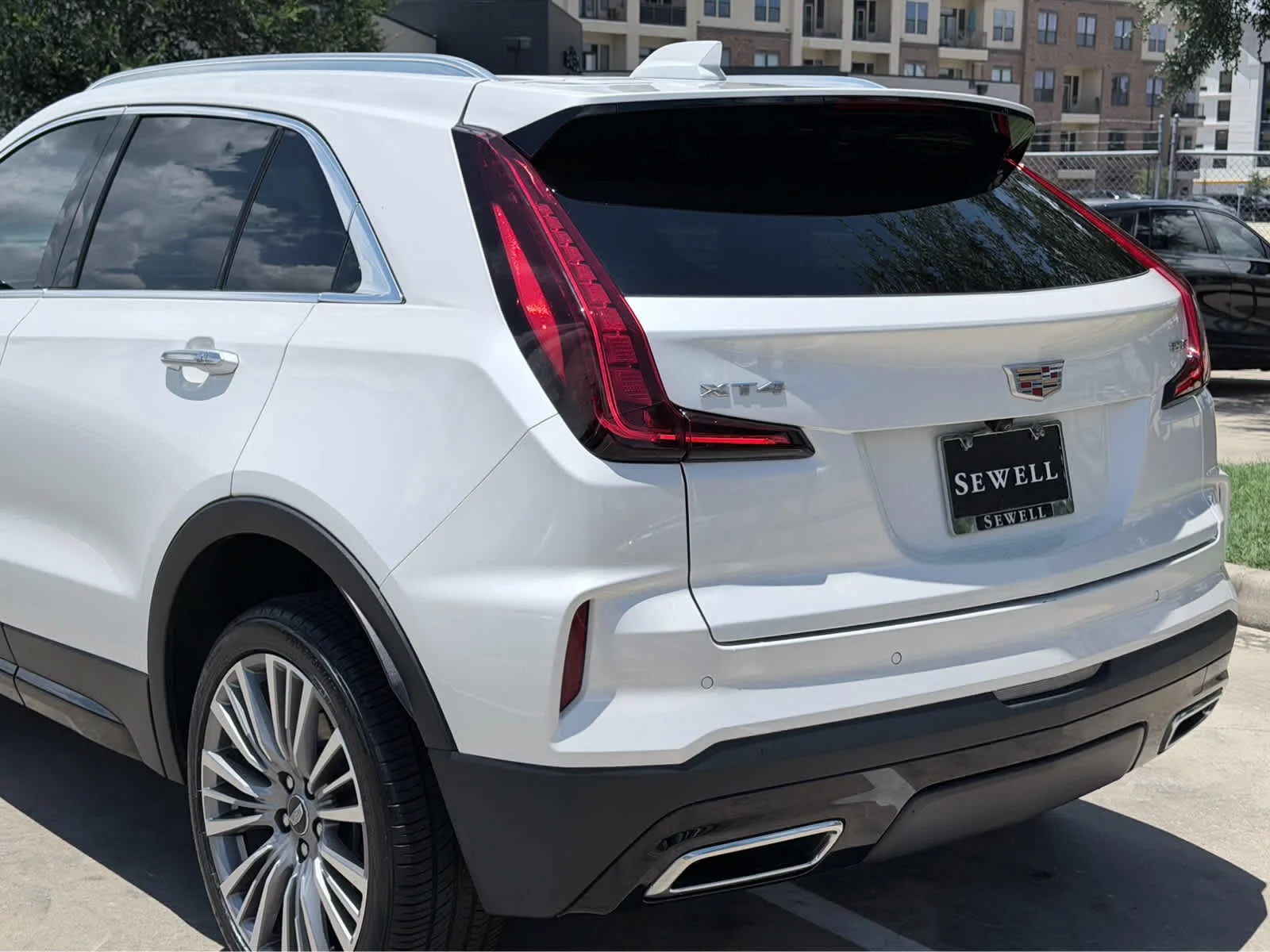 Used 2024 Crystal White Tricoat Cadillac Premium Luxury image 10