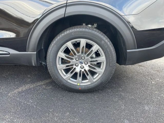 New 2026 Agate Black Metallic Ford Active image 18