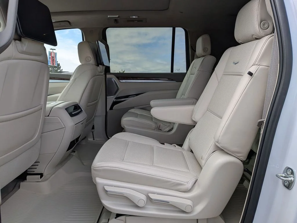 Used 2026 Vibrant White Tricoat Cadillac 4WD Platinum Sport image 22