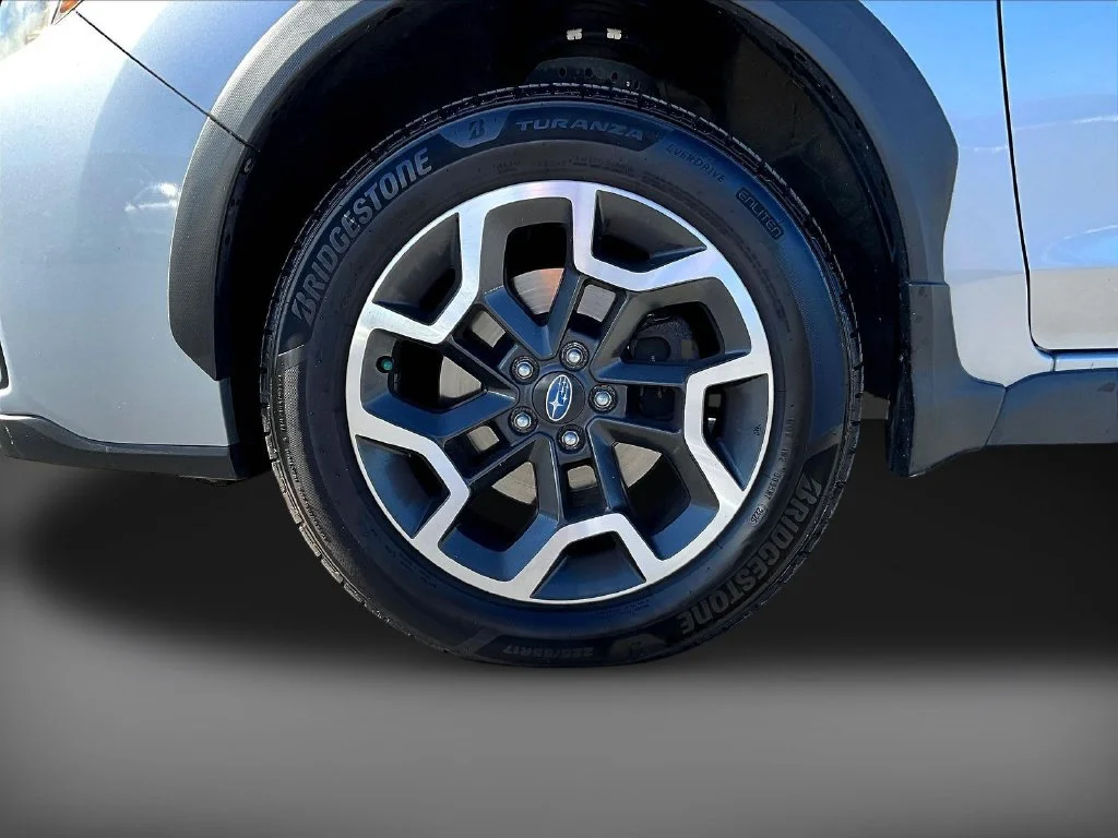 Used 2016 Silver Subaru 2.0i Premium image 33