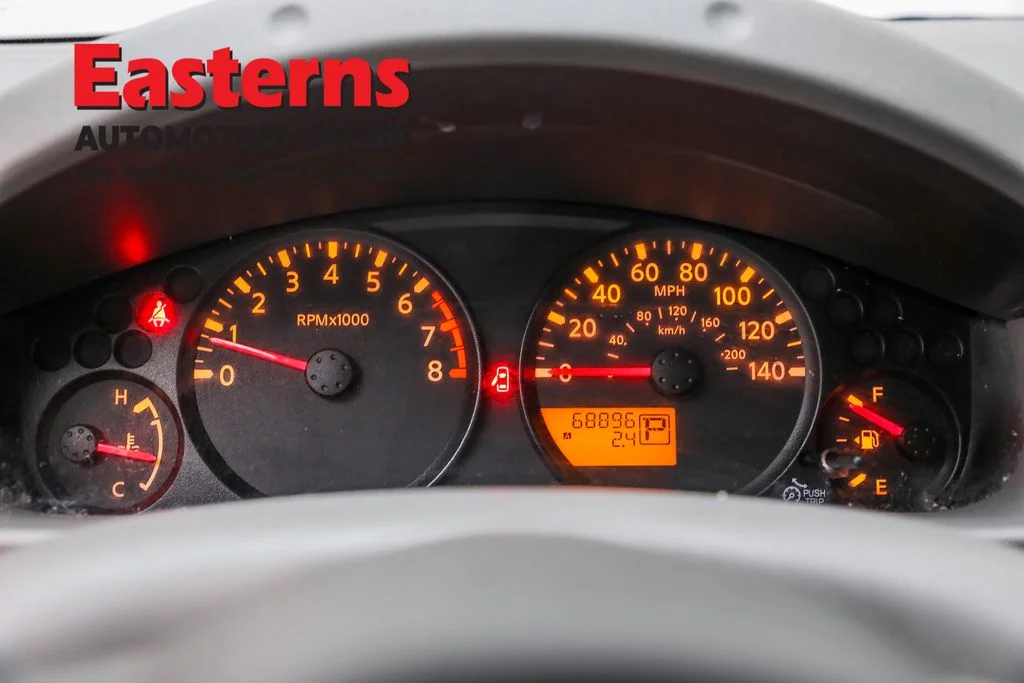 Used 2019 Silver Nissan S image 18