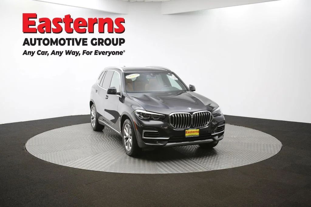 Used 2022 Gray BMW xDrive40i image 56