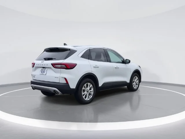 Used 2024 White Ford Active image 7