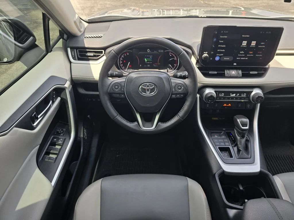 Used 2024 Silver Sky Metallic Toyota XLE Premium image 13