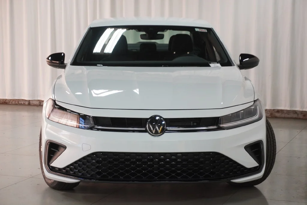 New 2027 Pure White Volkswagen 1.5T Sport image 5