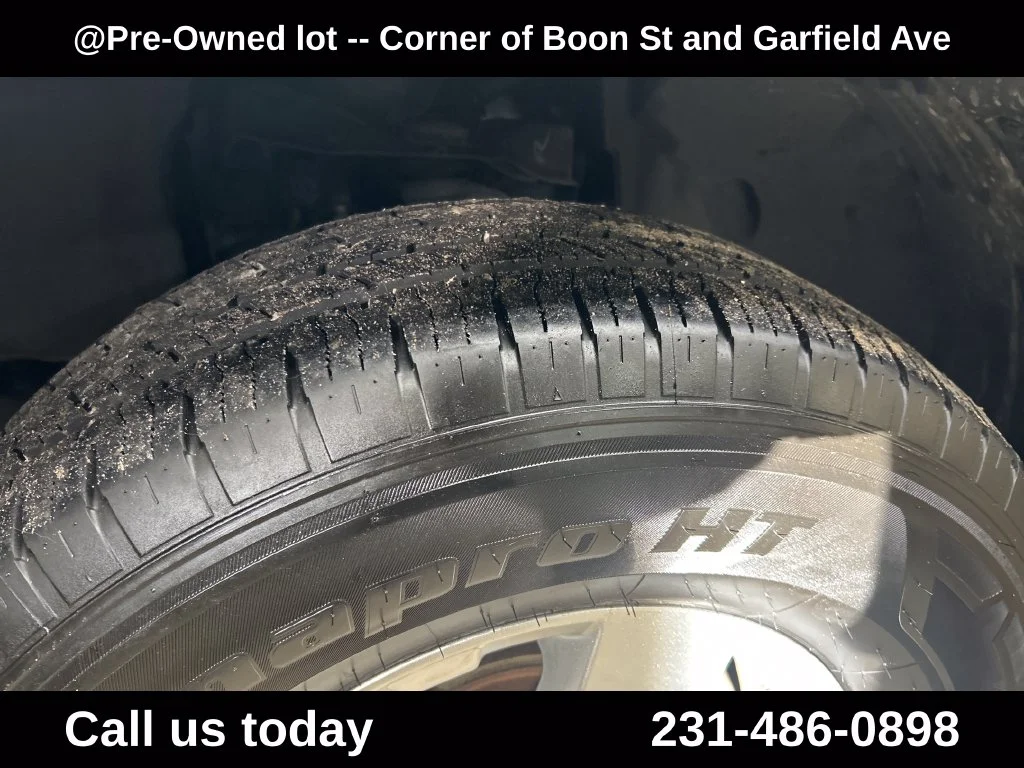 Used 2012 Silver Nissan S image 12