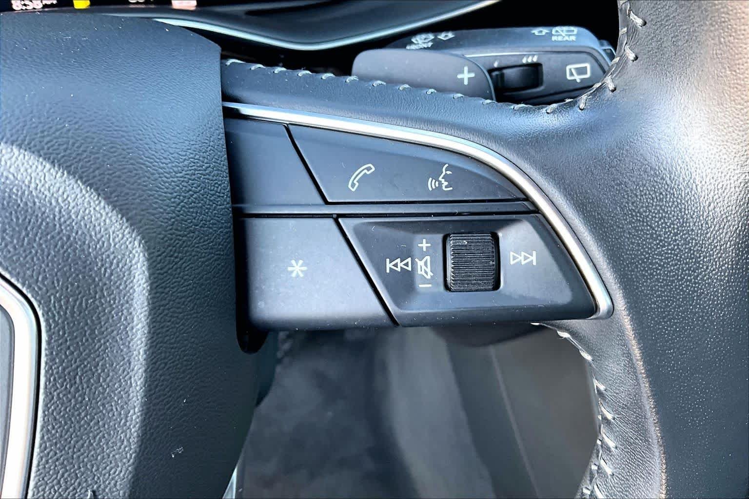 Used 2019 Daytona Gray Pearl Effect Audi Prestige image 21