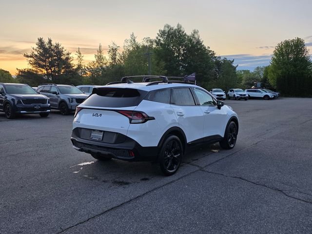 Used 2025 White Kia X-Line image 8