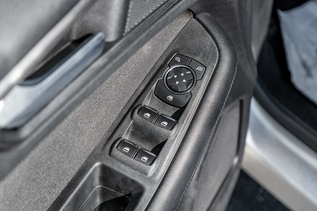 Used 2018 Silver Ford SE image 17