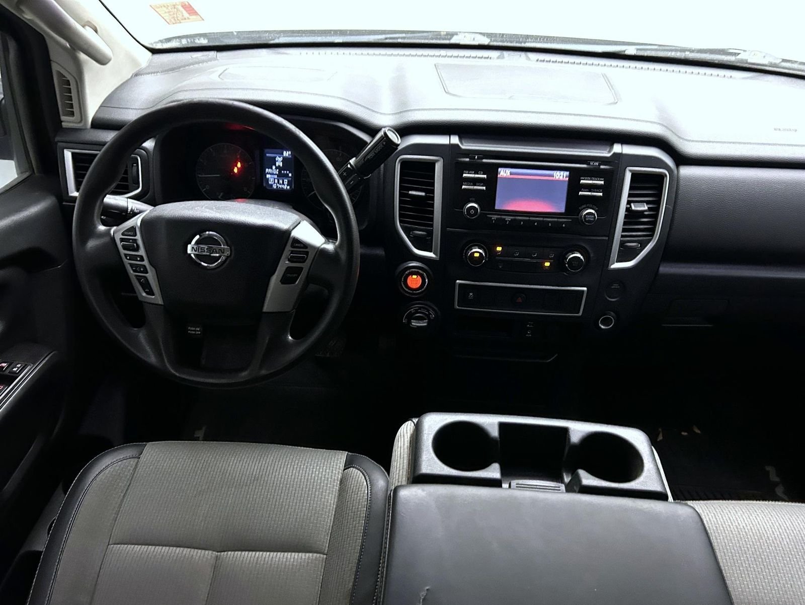 Used 2017 Silver Nissan S image 15