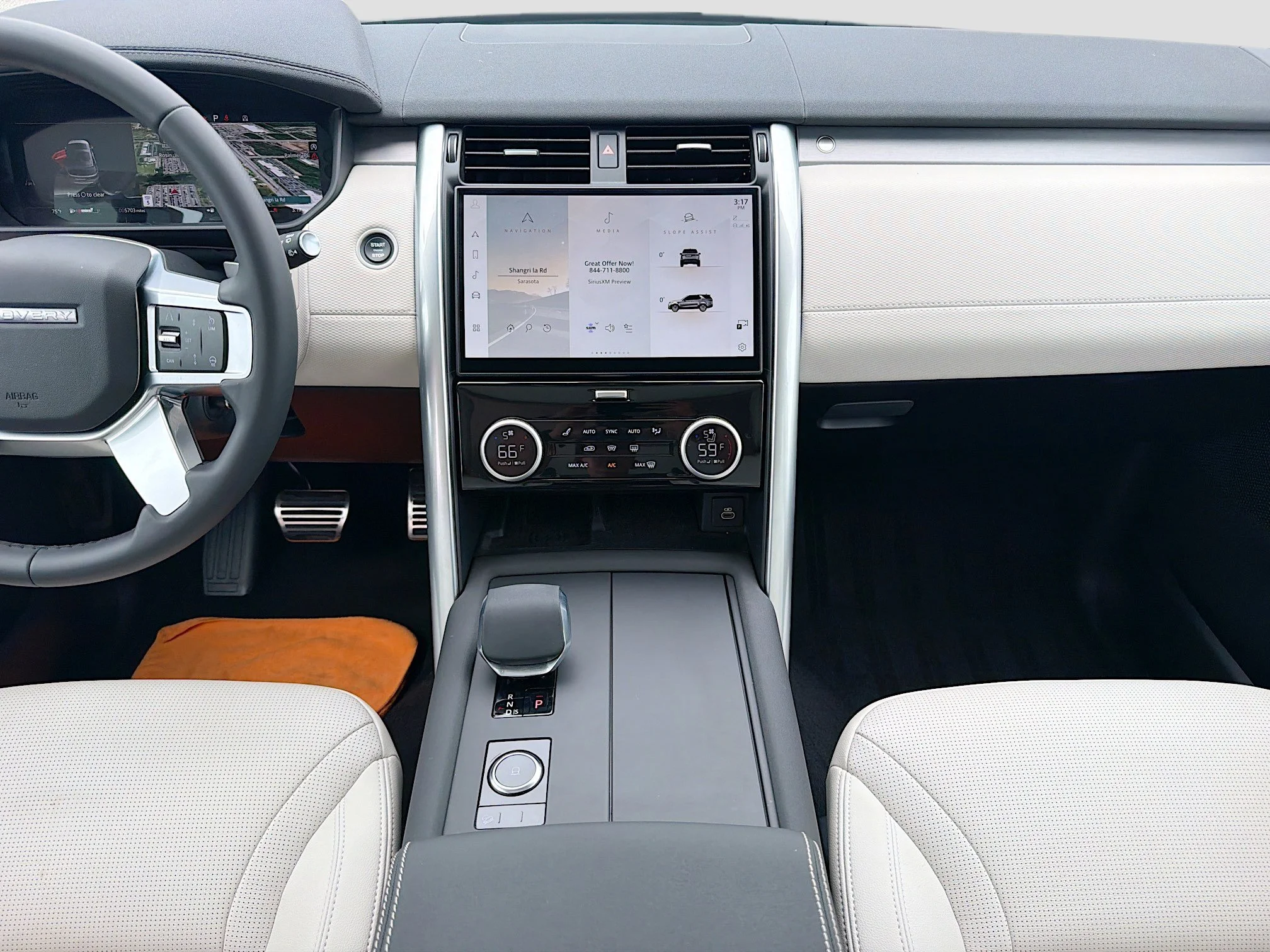 Certified Used 2025 Fuji White Land Rover Dynamic SE image 20