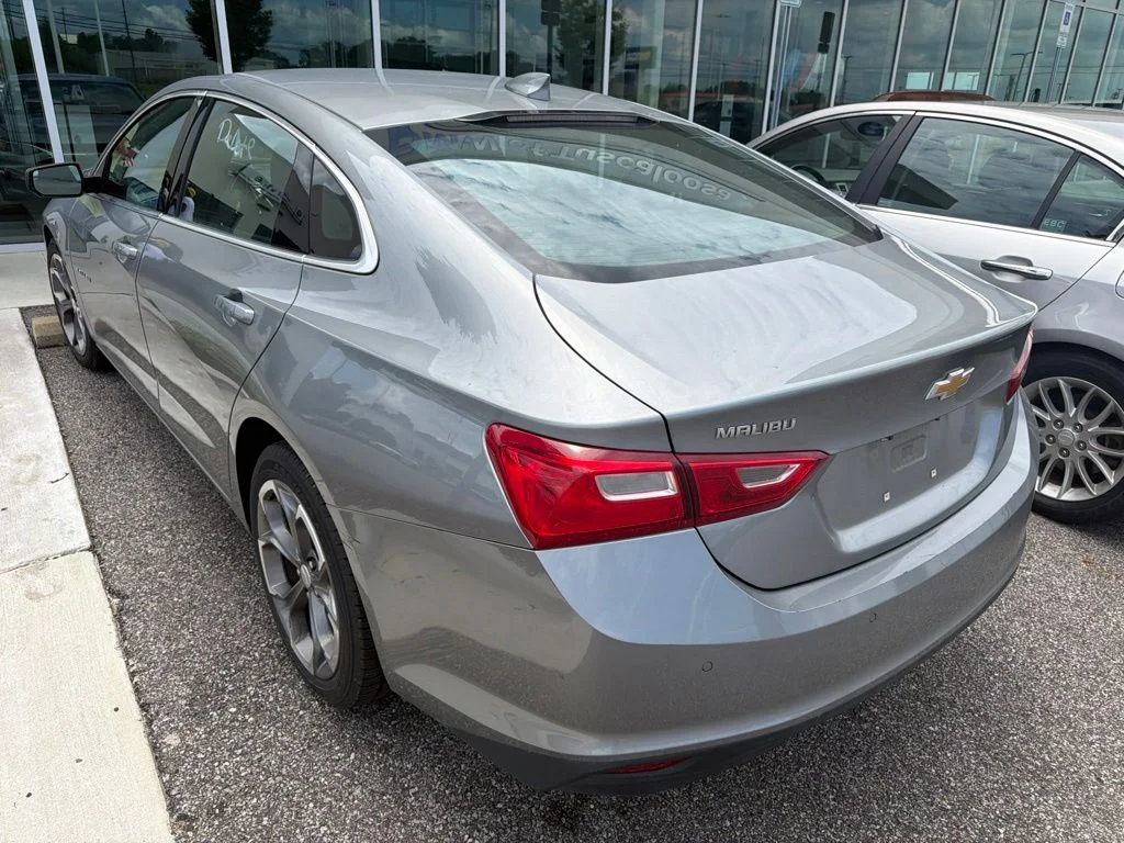 Used 2024 Gray Chevrolet LT image 4