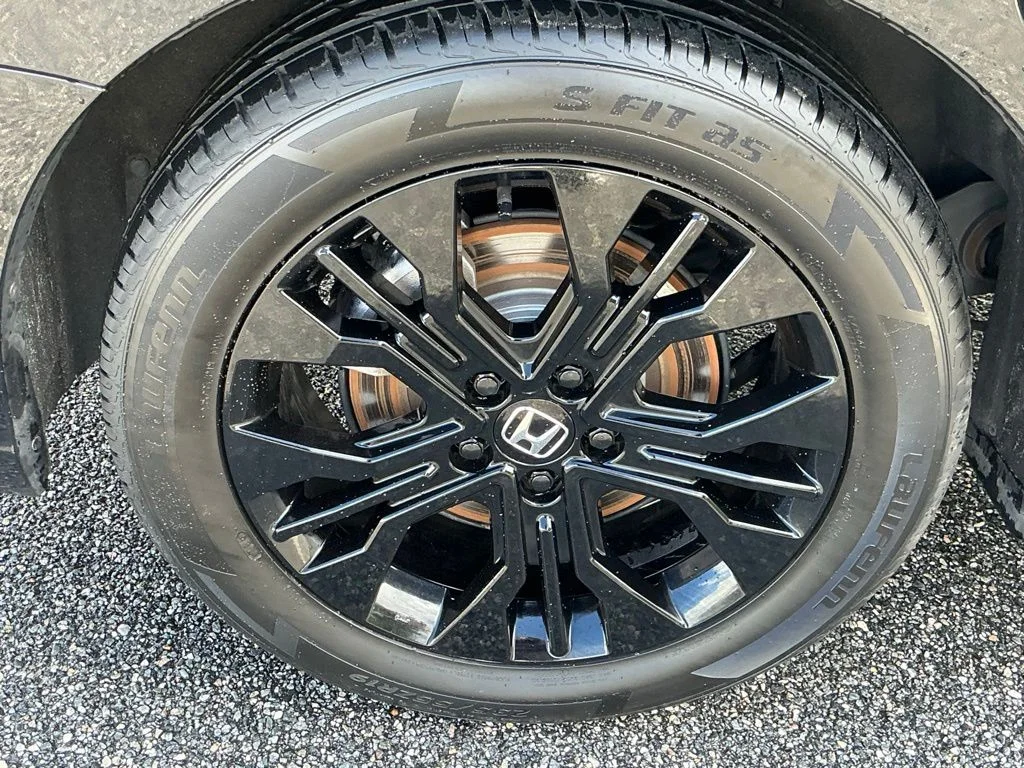 Used 2025  Honda Sport-L image 13
