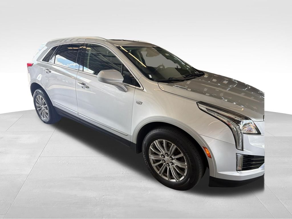 Used 2018 Silver Cadillac Luxury image 7