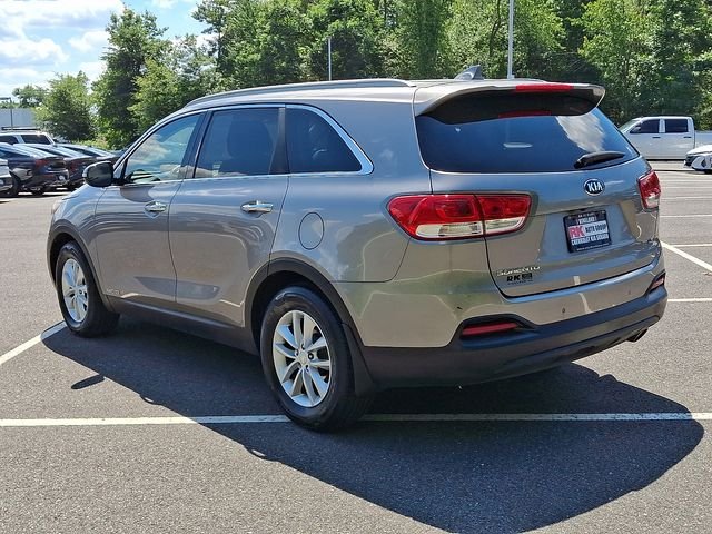Used 2016 Silver Kia LX image 5