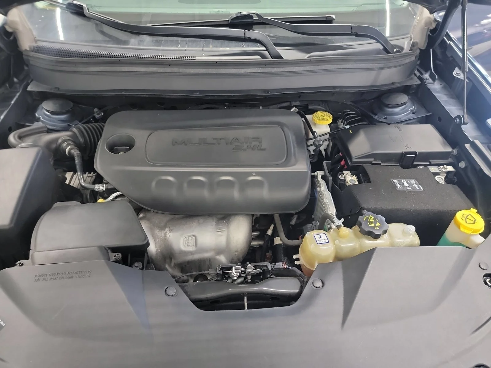 Used 2020 Slate Blue Pearlcoat Jeep Latitude Plus image 23