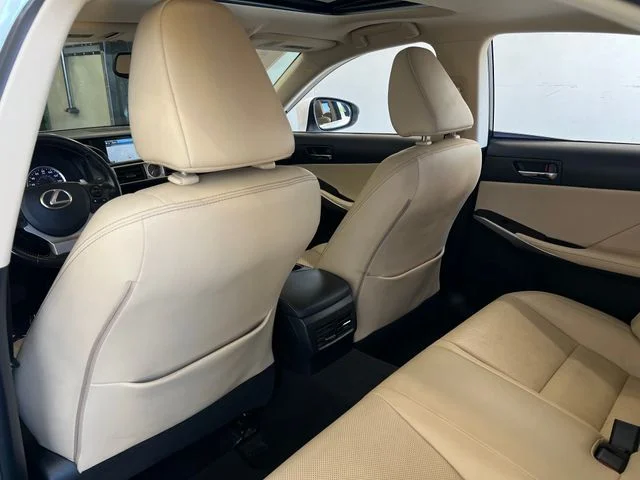 Used 2015 Starfire Pearl Lexus 250 image 32