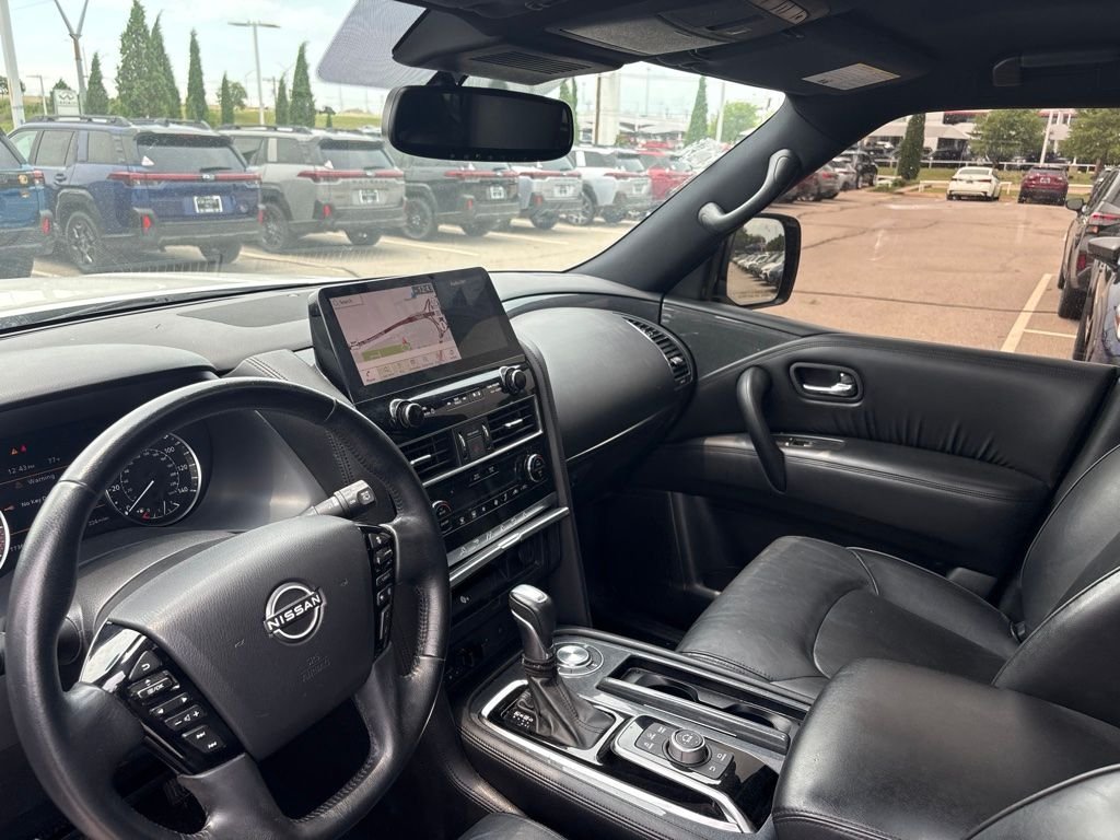 Used 2023 White Nissan SL image 4