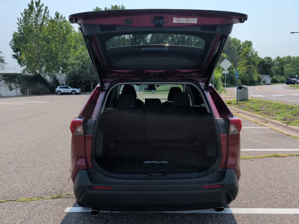 Used 2019 Ruby Flare Pearl Toyota XLE image 11