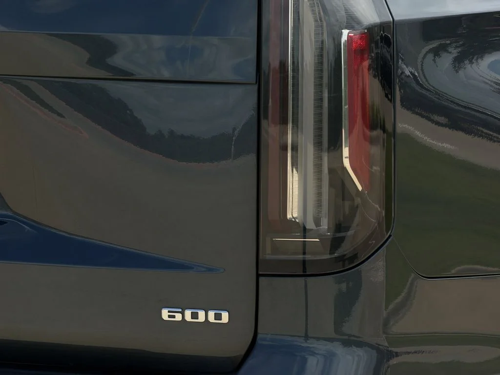 Used 2021 Gray Cadillac Sport image 10