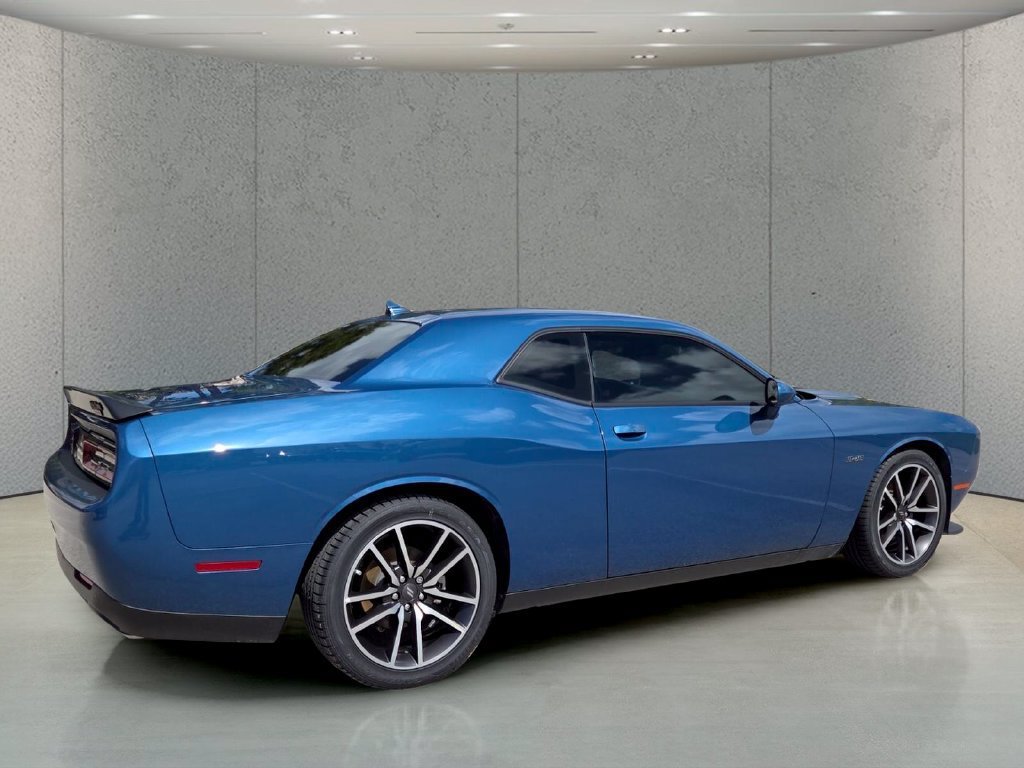 Certified Used 2023 Frostbite Dodge R/T image 5
