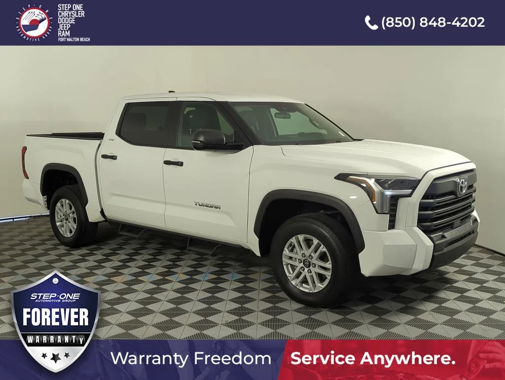 Used 2025 White Toyota SR5 image 8