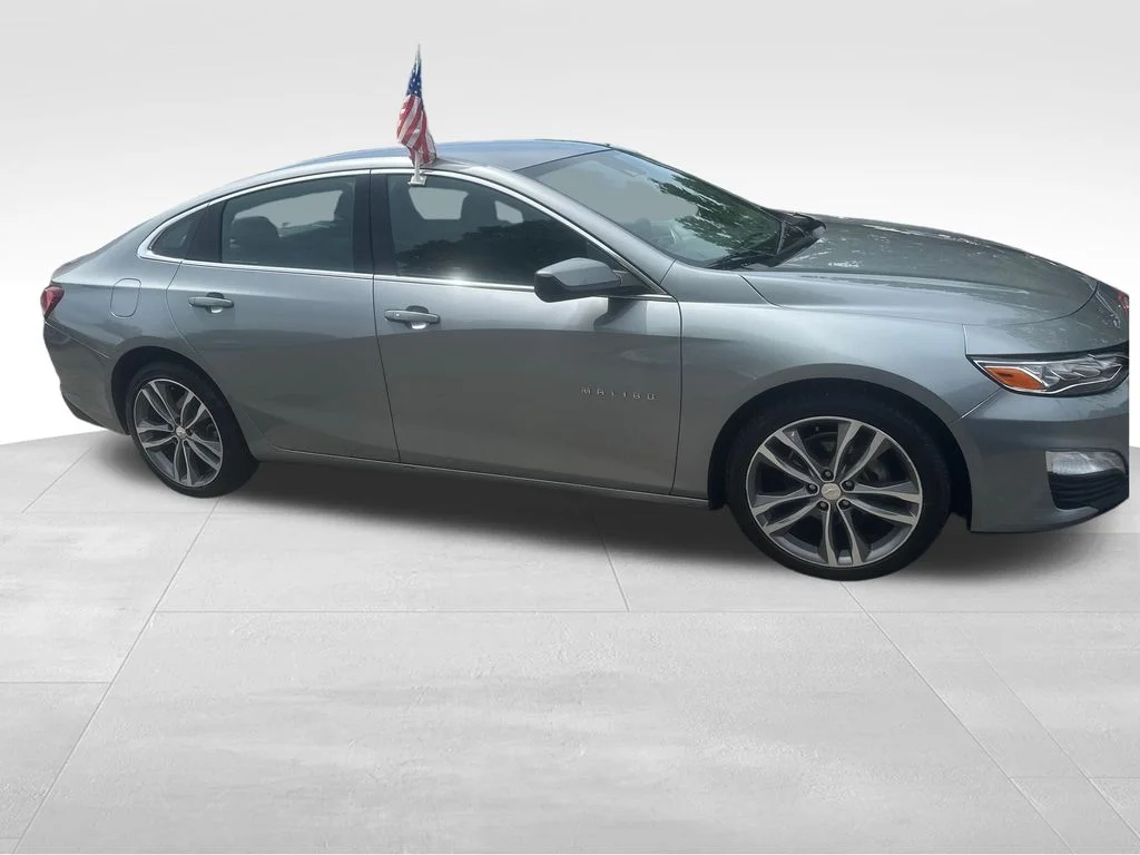 Used 2024 Gray Chevrolet LT image 31