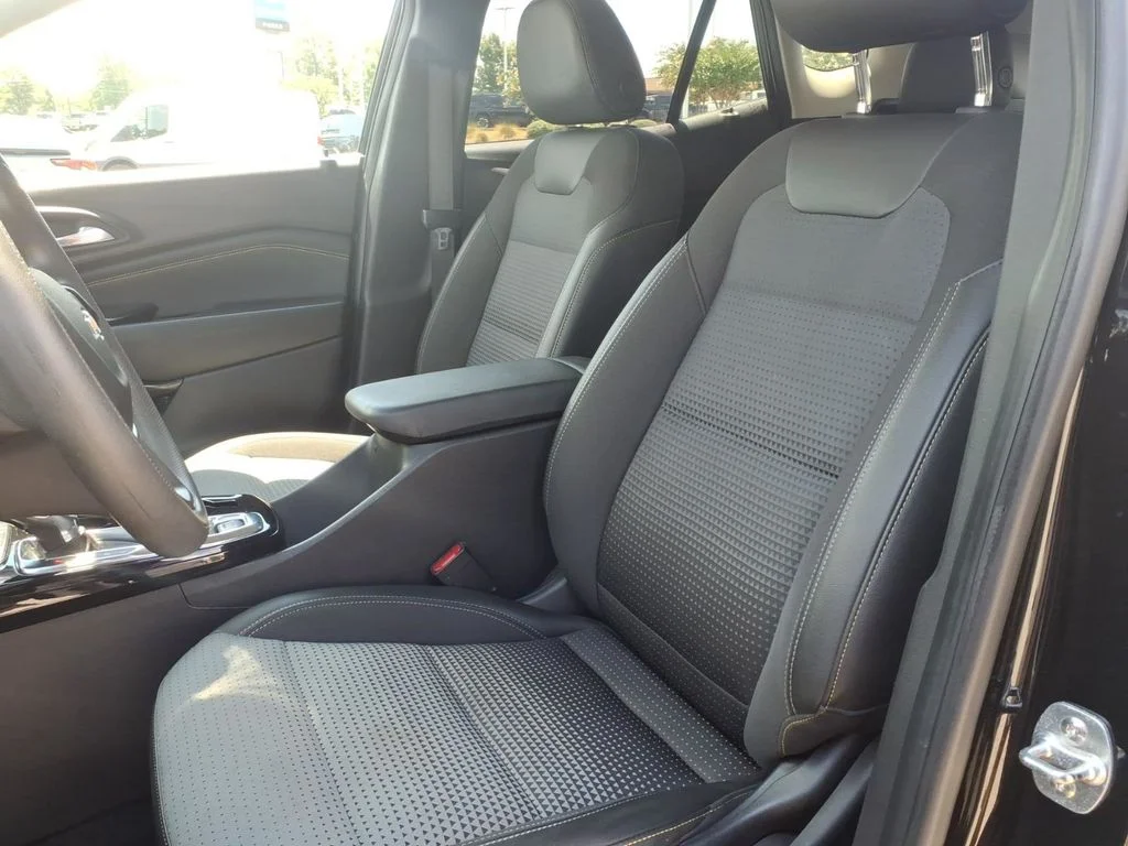 Used 2024 Black Chevrolet LT image 17