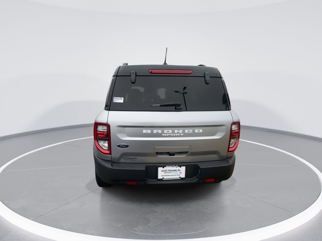 Used 2022 Silver Metallic Ford Outer Banks image 7