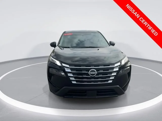 Used 2025 Black Nissan S image 3
