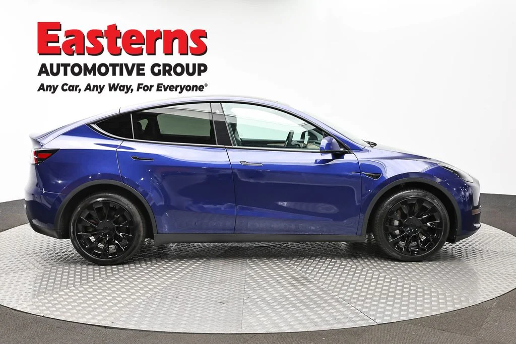 Used 2023 Blue Tesla Long Range image 4