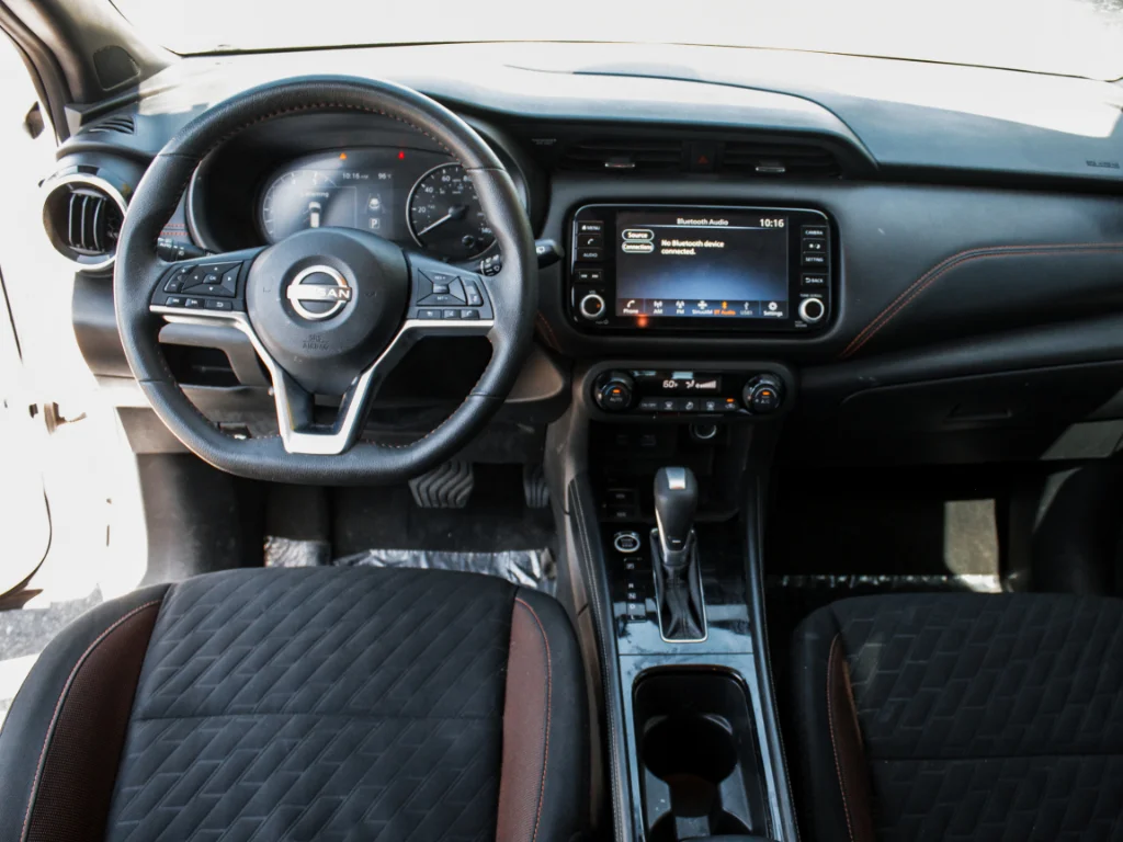 Used 2023 Qac - Aspen White Tr Nissan SR image 22