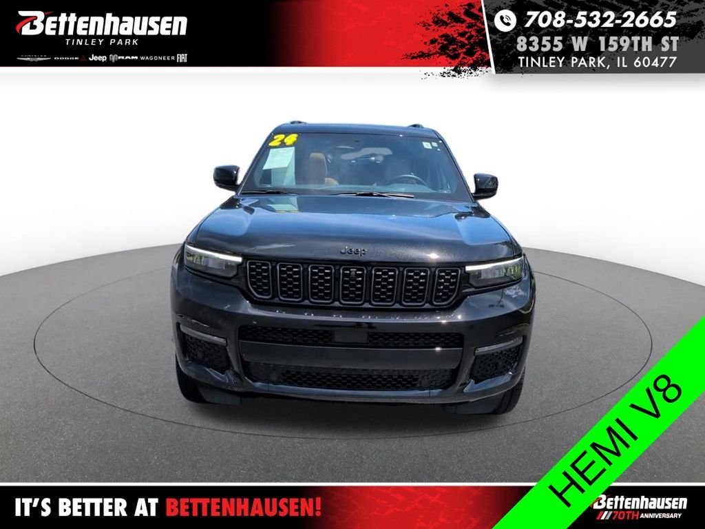 Used 2024 Diamond Black Jeep Summit image 13