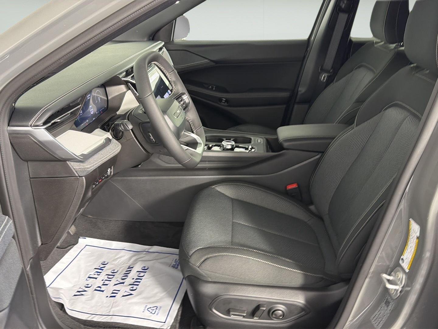 New 2026 Sting-Gray Clear-Coat Exterior Paint Jeep Laredo image 10