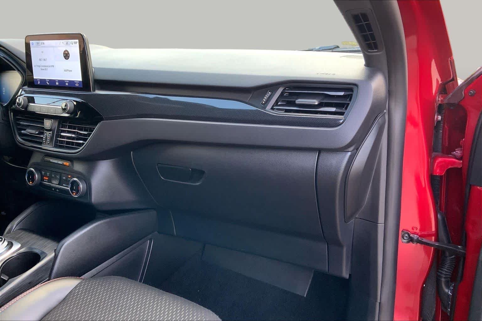Used 2025 Rapid Red Metallic Tinted Clearcoat Ford ST-Line image 18