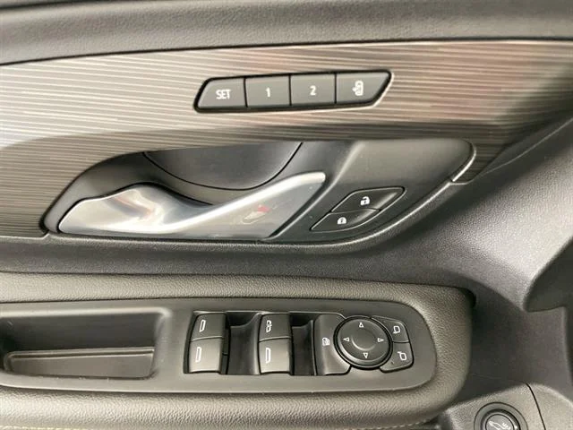 Used 2020 GRAY GMC SLT image 24