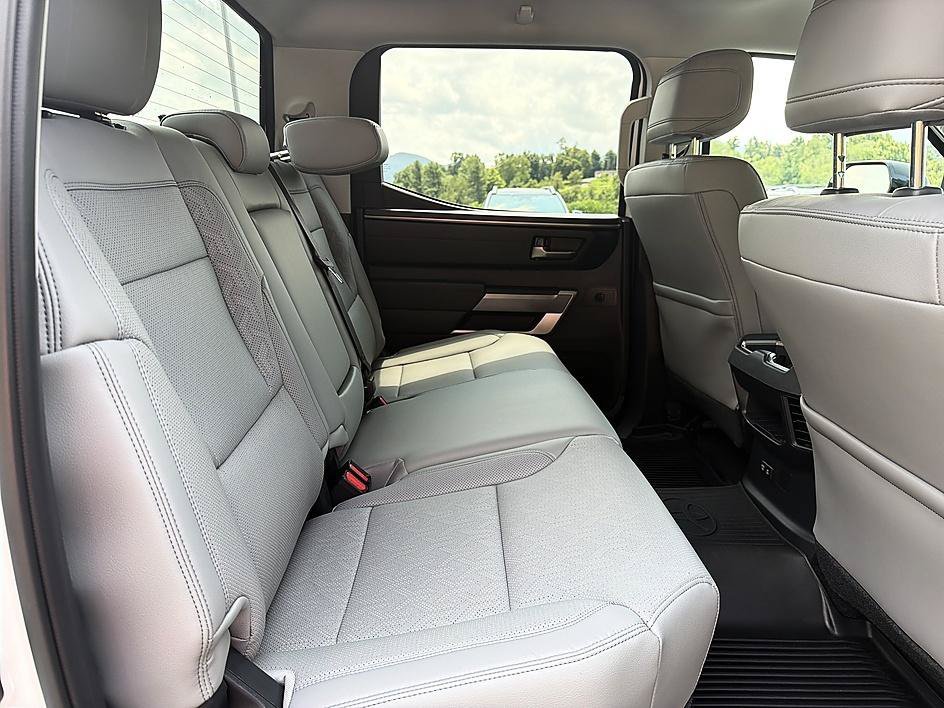 Used 2024 Ice Toyota SR5 image 20