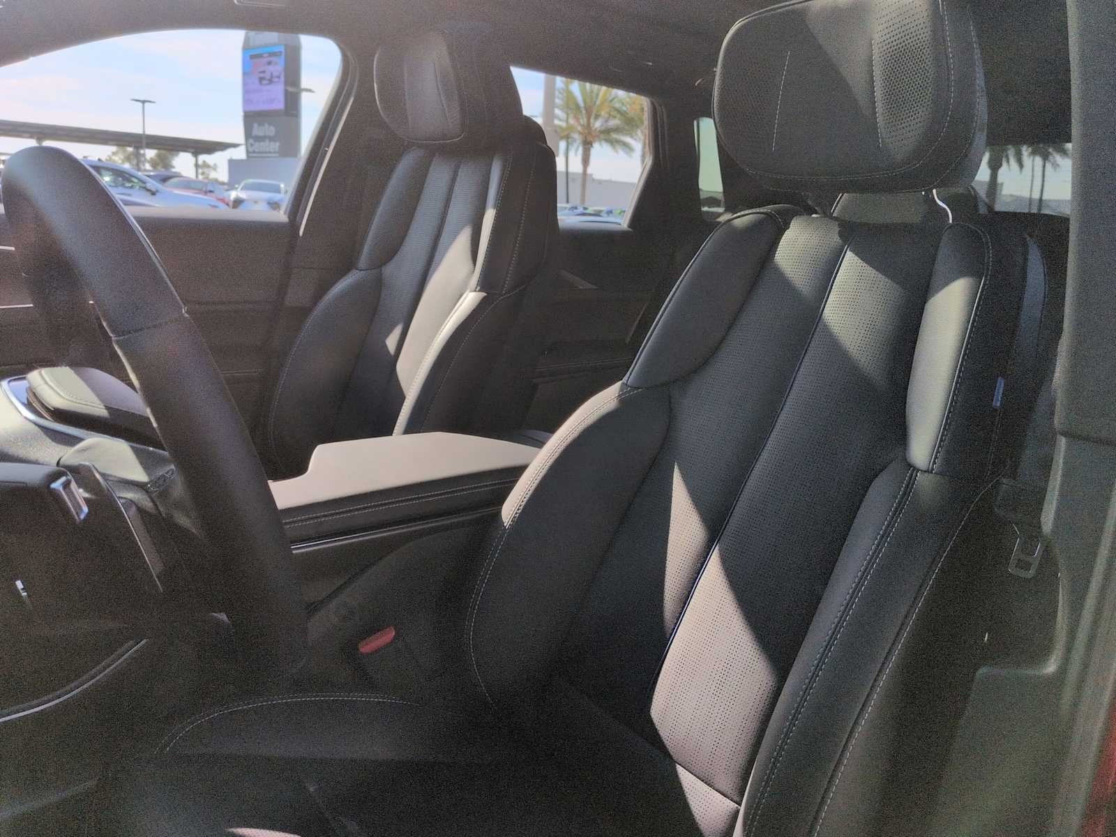 2026 Cadillac LYRIQ V - Photo 24