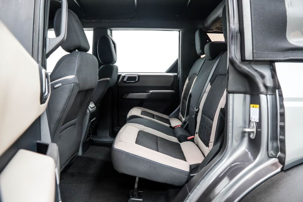 Used 2022 Gray Ford Wildtrak image 18